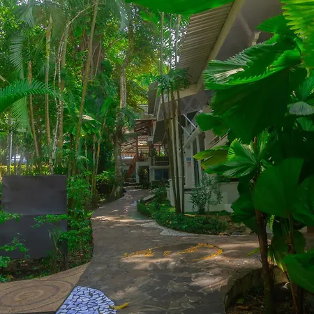 Hotel Verde Mar Direct Beach Access-3