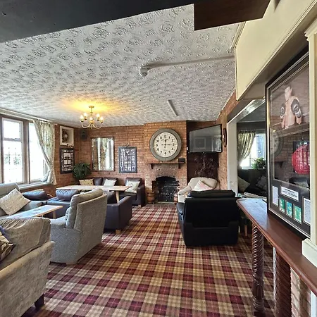 Halfway House Inn Country Lodge-3
