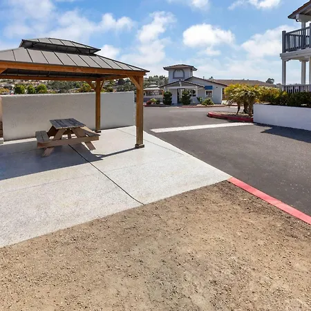Days Inn By Wyndham Arroyo Grande Pismo Beach-2