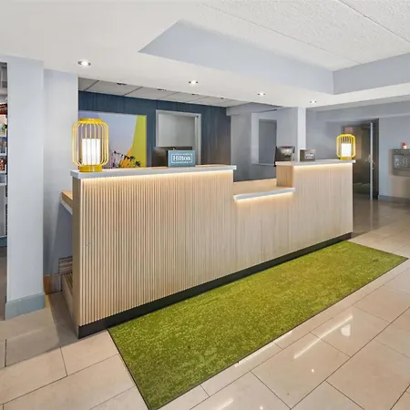 Spark By Hilton Waldorf-2
