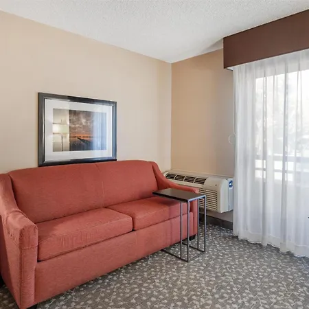 Best Western Plus Oak Harbor Hotel & Conference Center-2