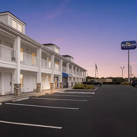 Baymont By Wyndham Forest City-2