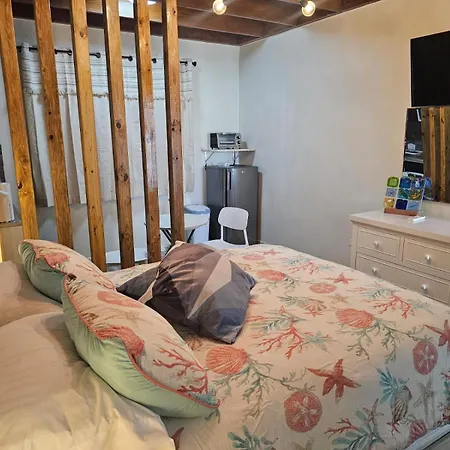 Sandcastle Beach Apartments-3