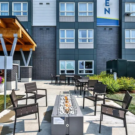 Microtel Inn & Suites By Wyndham Kanata Ottawa West-3