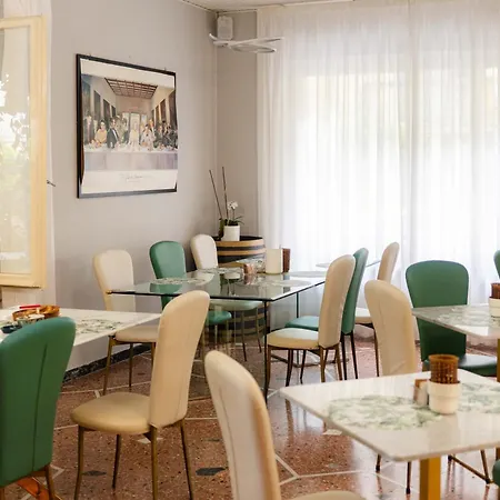 Hotel Capri-2