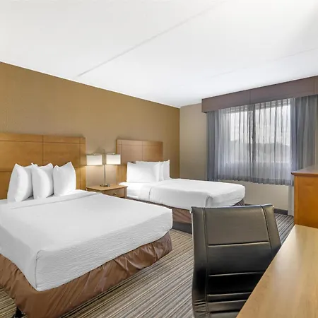 Best Western Royal Plaza Hotel And Trade Center-3
