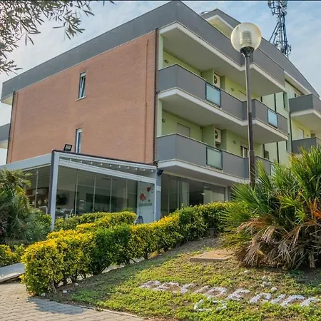 Isa Residence Fiumicino Airport-3
