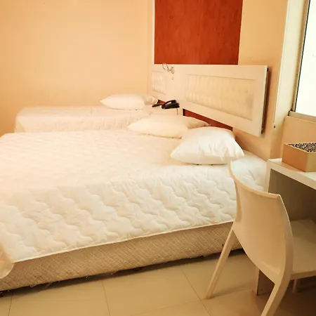 Emirates Hotel & Suites-3