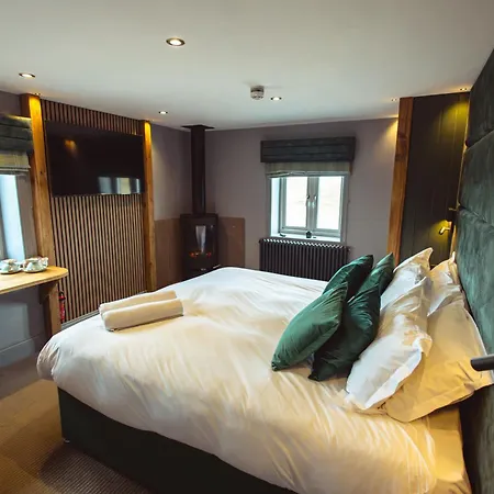 The Tan Hill Inn-2