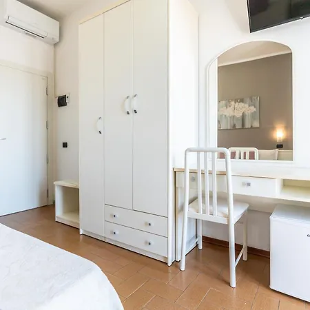 Hotel Conti-2