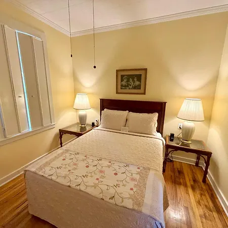 Anchuca Historic Mansion & Inn-3
