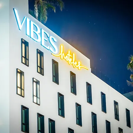 Hotel Málaga Vibes-3