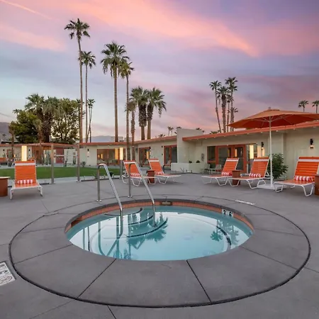 Mojave Resort - Adults Only-3