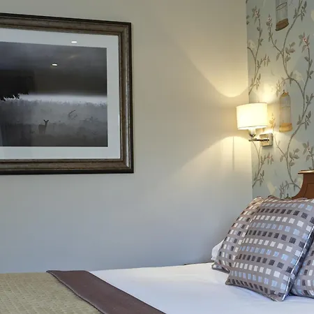 Mandolay Hotel Guildford-2
