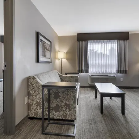 Best Western Plus Chocolate Lake Hotel - Halifax-2