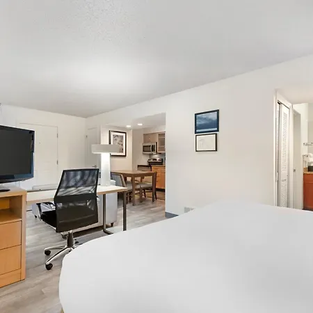 Mainstay Suites St Louis - Galleria-3