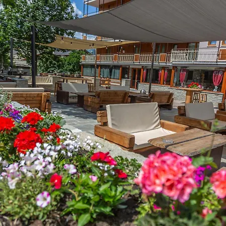 Hotel K2-3