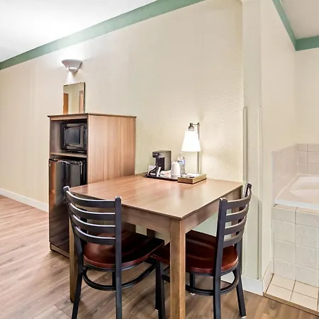 Guesthouse Inn & Suites Kelso/Longview-2