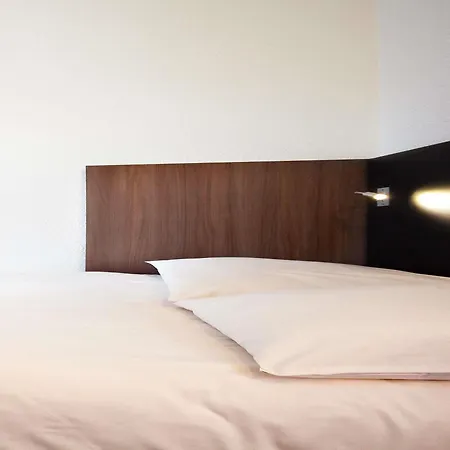ibis Styles Paris République-3