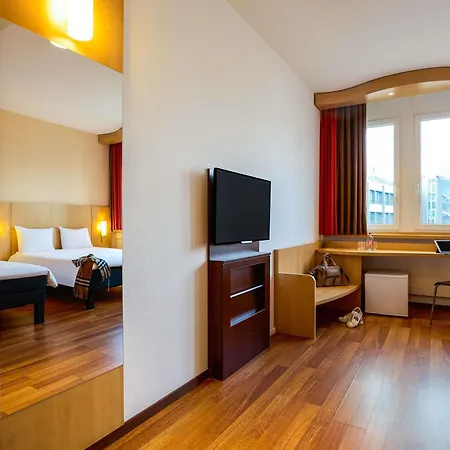 ibis Luzern Kriens-3