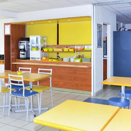Ibis Budget Nevers Varennes Vauzelles-2