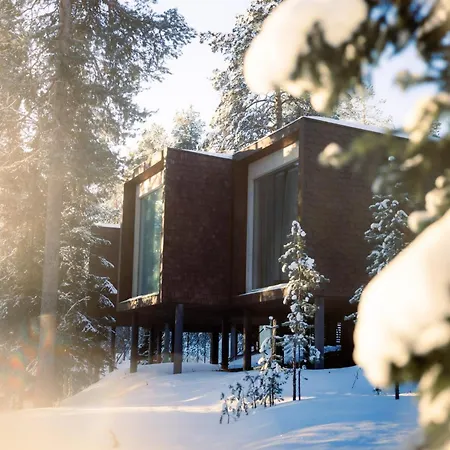 Arctic Treehouse Hotel-2