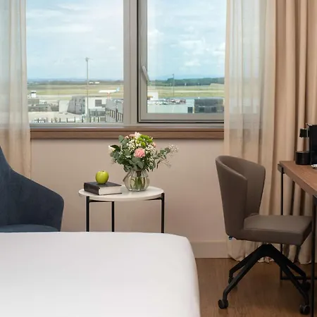 Nh Lyon Airport-2