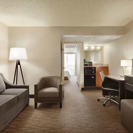 Embassy Suites By Hilton Oklahoma City Will Rogers Airport-2