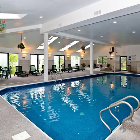 Quality Inn Shelburne - Burlington-2