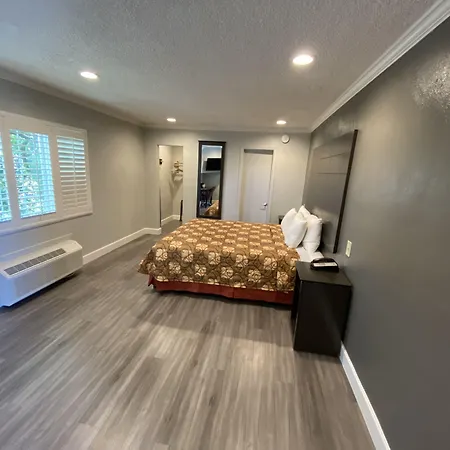 Budget Inn Of Hayward-2