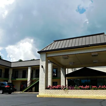 Quality Inn Raeford-3