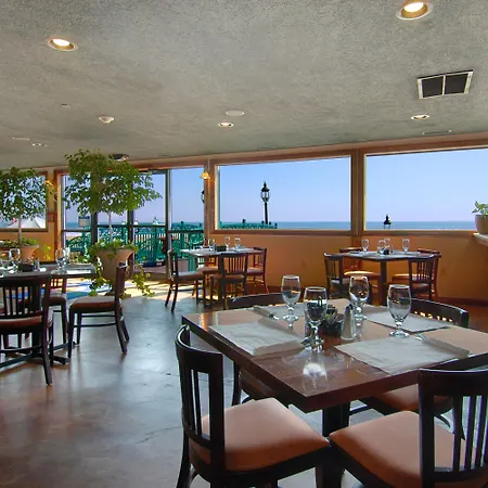 Howard Johnson Plaza By Wyndham Ocean City Oceanfront-2