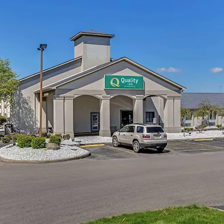 Quality Inn Austintown-Youngstown West-2