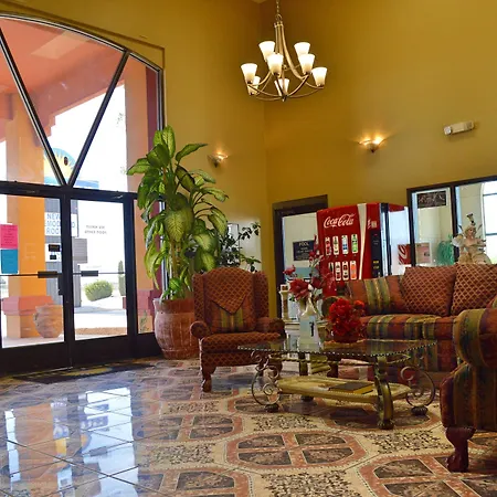 Days Inn By Wyndham Carlsbad-2