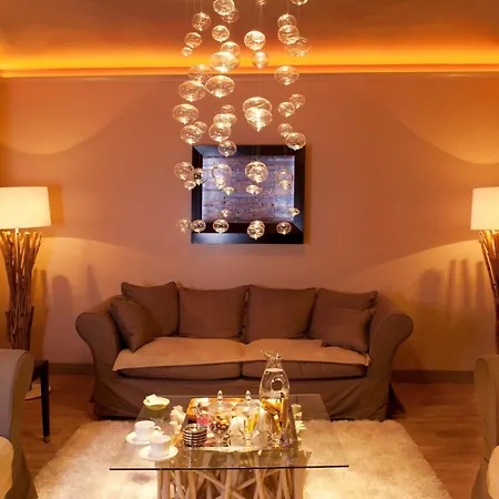Hotel & Spa Le Grand Monarque, BW Premier Collection-2