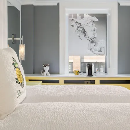 Staypineapple, A Delightful Hotel, South End-3