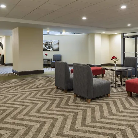 Royle Hotel Milwaukee Airport-3