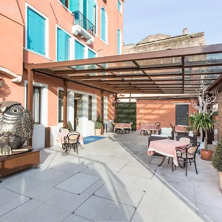 Hotel Santa Chiara-2