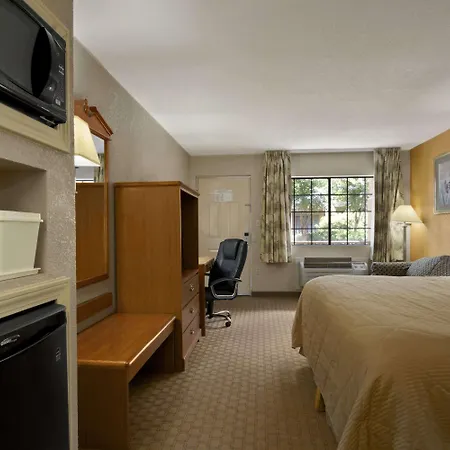 Days Inn By Wyndham Southaven Ms-3