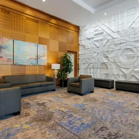 Best Western Premier Chateau Granville Hotel & Suites & Conference Centre-3