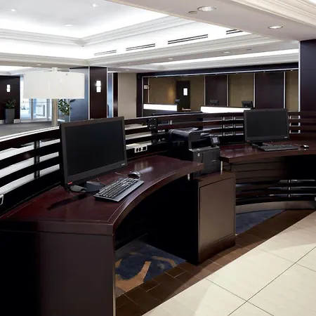 Sheraton Montreal Airport Hotel-2