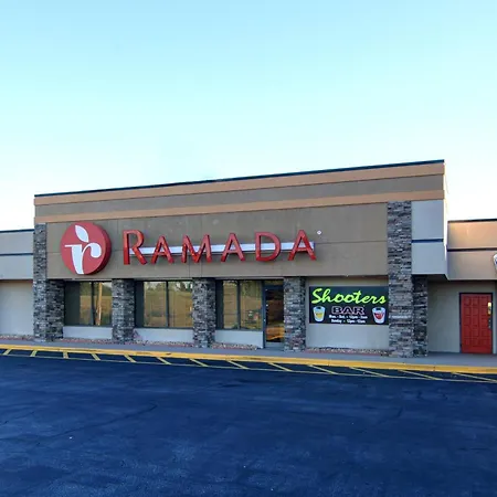 Ramada By Wyndham Macon-3