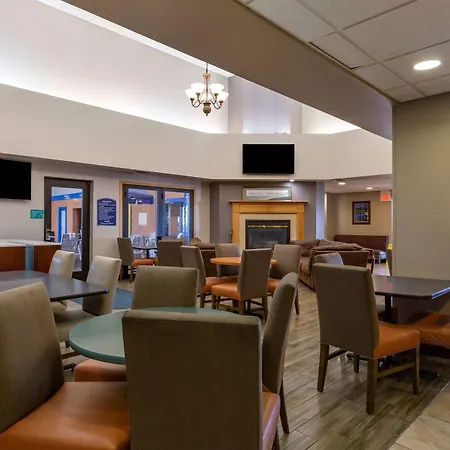 Howard Johnson By Wyndham Billings-3