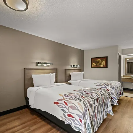 Red Roof Inn Detroit - Royal Oak/Madison Heights-2