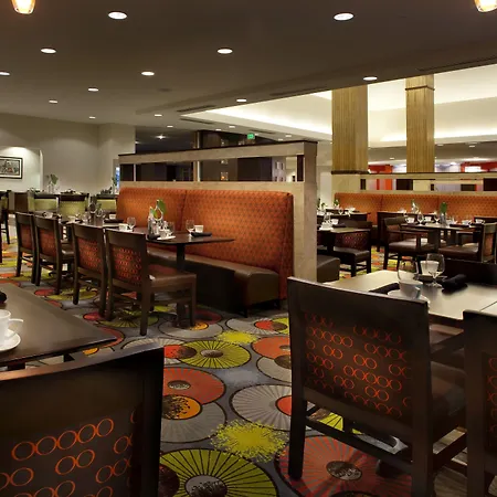 Hilton Garden Inn Denver/Cherry Creek-3