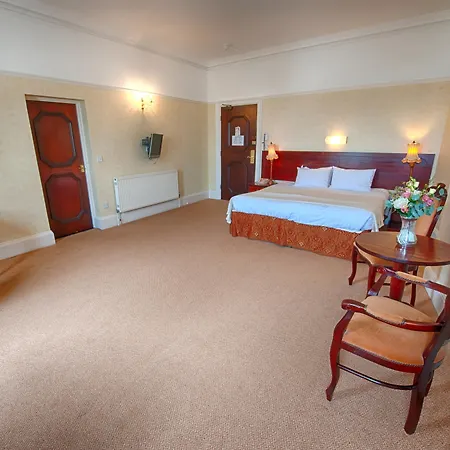 The Queens Hotel-2
