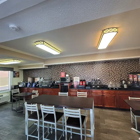 Quality Inn Ashburn-2