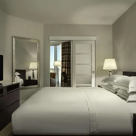 Hilton Suites Toronto-Markham Conference Centre & Spa-3