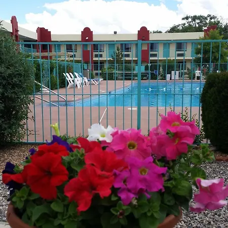 Days Inn By Wyndham Santa Fe New Mexico-3