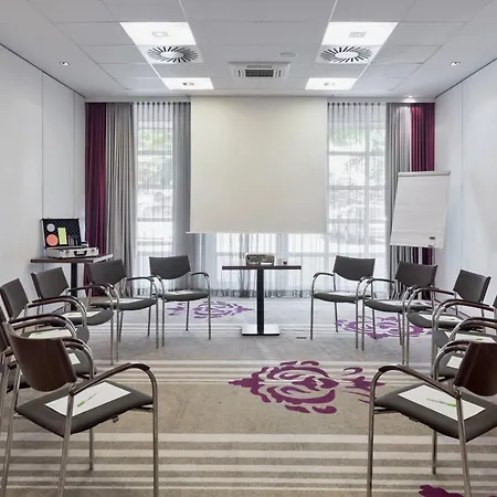 Courtyard By Marriott Wiesbaden-Nordenstadt-3